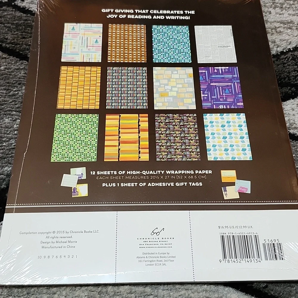 LITERARY LIFE WRAPPING PAPER BOOK-STYLE 12 DESIGNS + 24 GIFT TAGS 2015 NWT